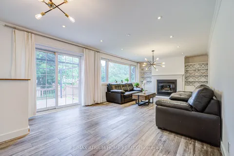 293 Poyntz Avenue, ON M2N 1J8