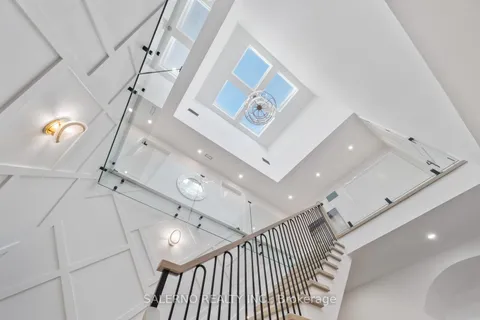 63 Bannatyne Drive, ON M2L 2P2