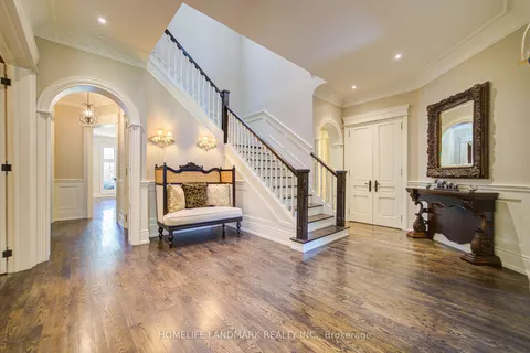 72 Gordon Road, ON M2P 1E4