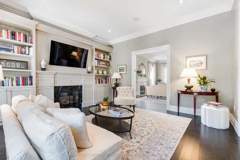 71 Chestnut Park Road, ON M4W 1W7