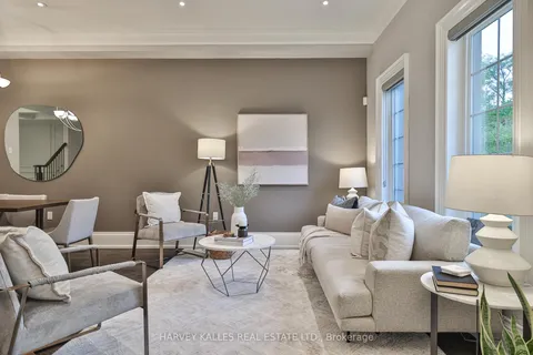 2638A Bayview Avenue, ON M2L 1B7