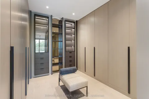 211 Dunvegan Road, ON M5P 2P3