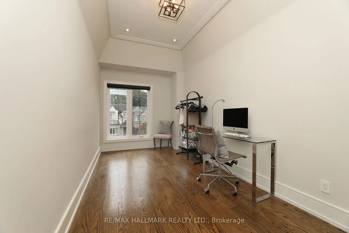 159 Roe Avenue, ON M5M 2J1