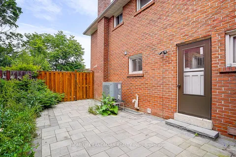 89 Whitehorn Crescent, ON M2J 3B1