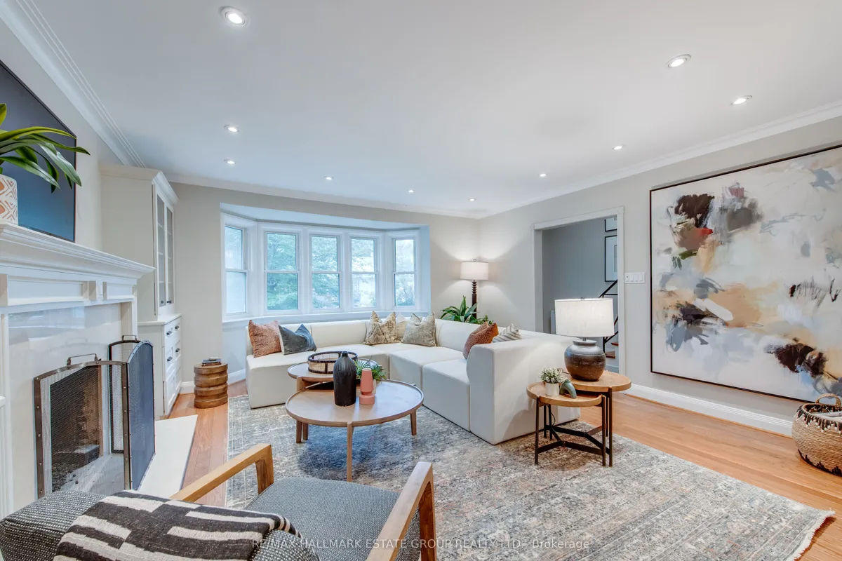 25 Flanders Road, ON M6C 3K5