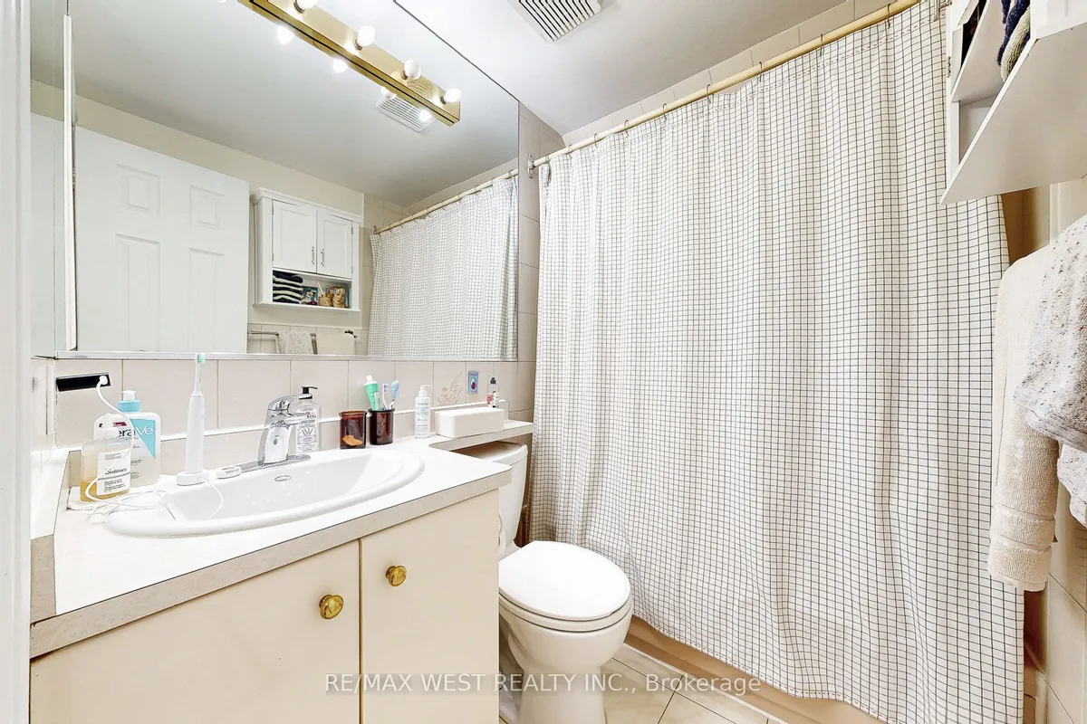 52 Heydon Park Road, ON M6J 2C8