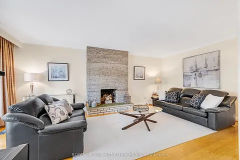 12 Feldbar Court, ON M2N 4P8