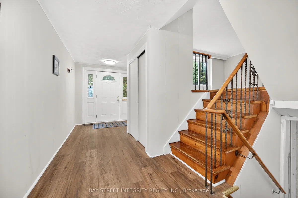 44 Bowerbank Drive, ON M2M 1Z8