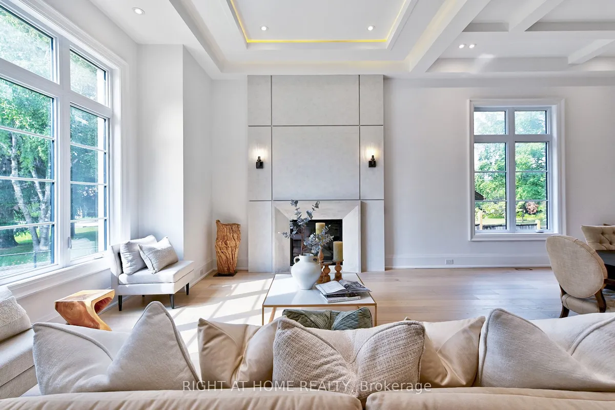 27 Hurlingham Crescent, ON M3B 2P9