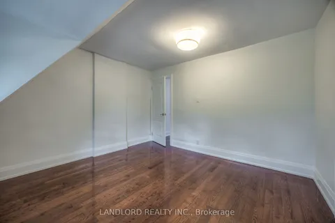 22 Rusholme Park Crescent, ON M6J 2C9