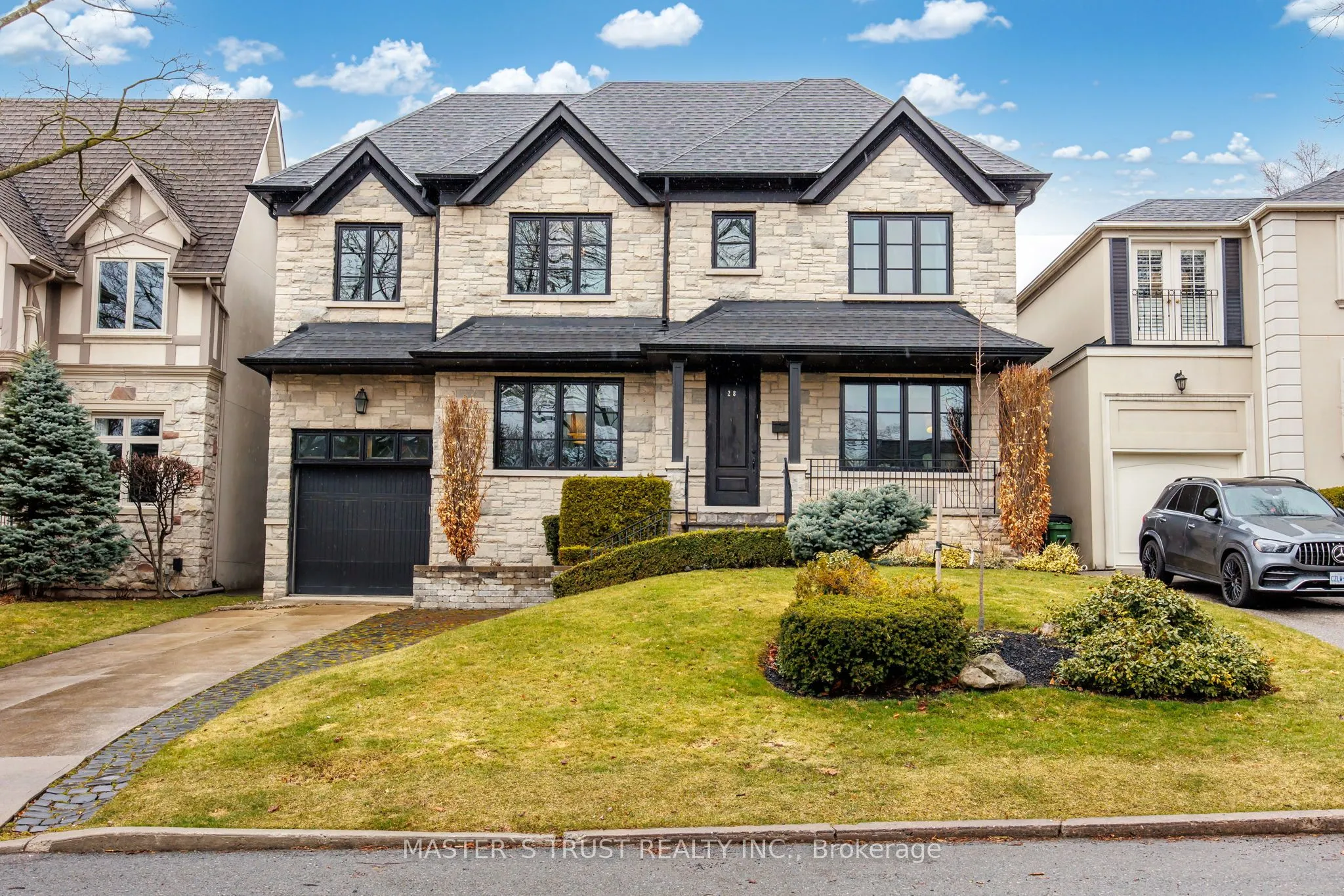 28 Forest Ridge Drive, ON M6B 1H3