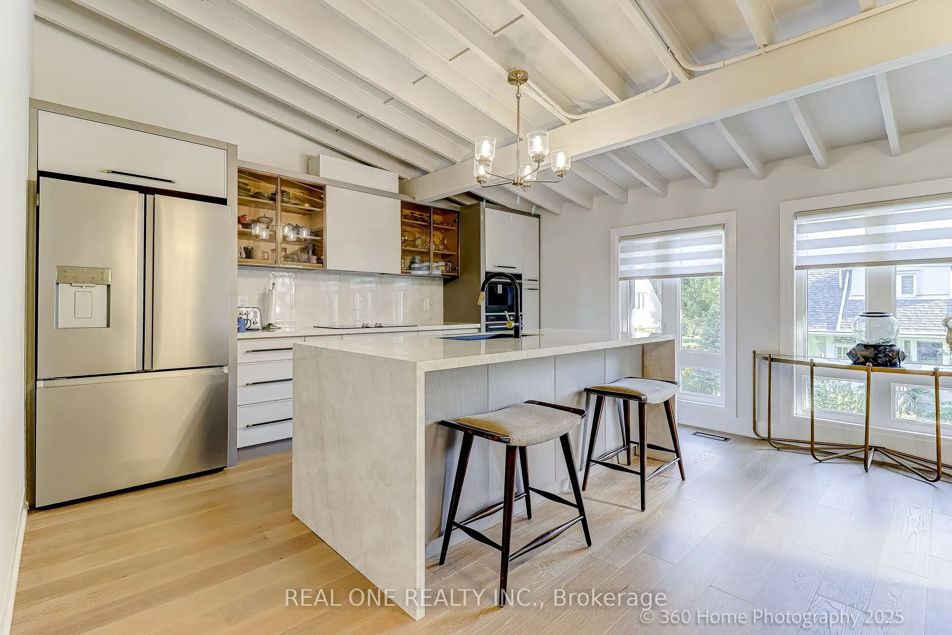 10 North Hills Terrace, ON M3C 1M6