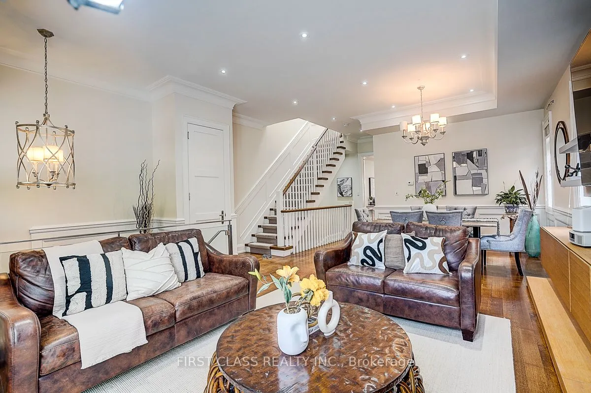 62B Oriole Road, ON M4V 2G1