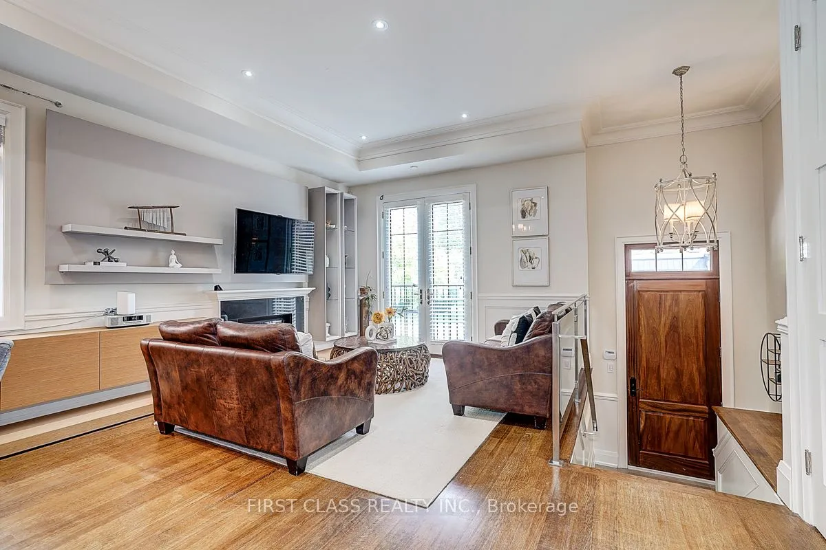 62B Oriole Road, ON M4V 2G1