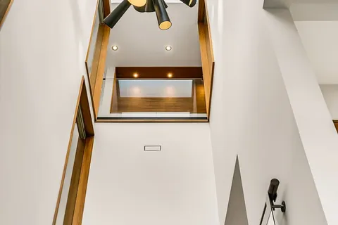 514 Douglas Avenue, ON M5M 1H5