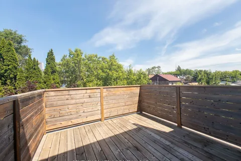 329A Clinton Street, ON M6G 2Y7