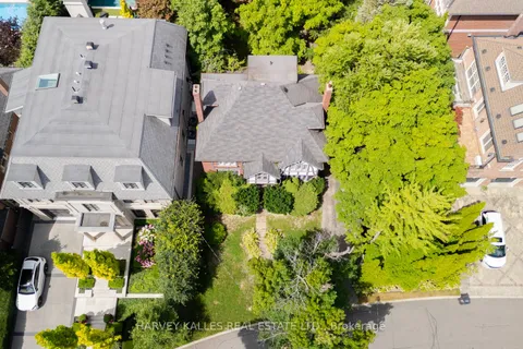 412 Glenayr Road, ON M5P 3C7