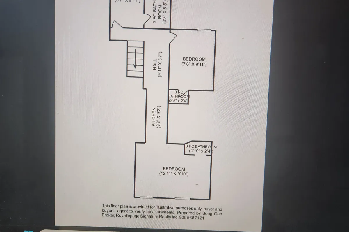 2 Glen Baillie Place, ON M5T 1J5