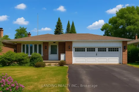 32 Lailey Crescent, ON M2N 4H1