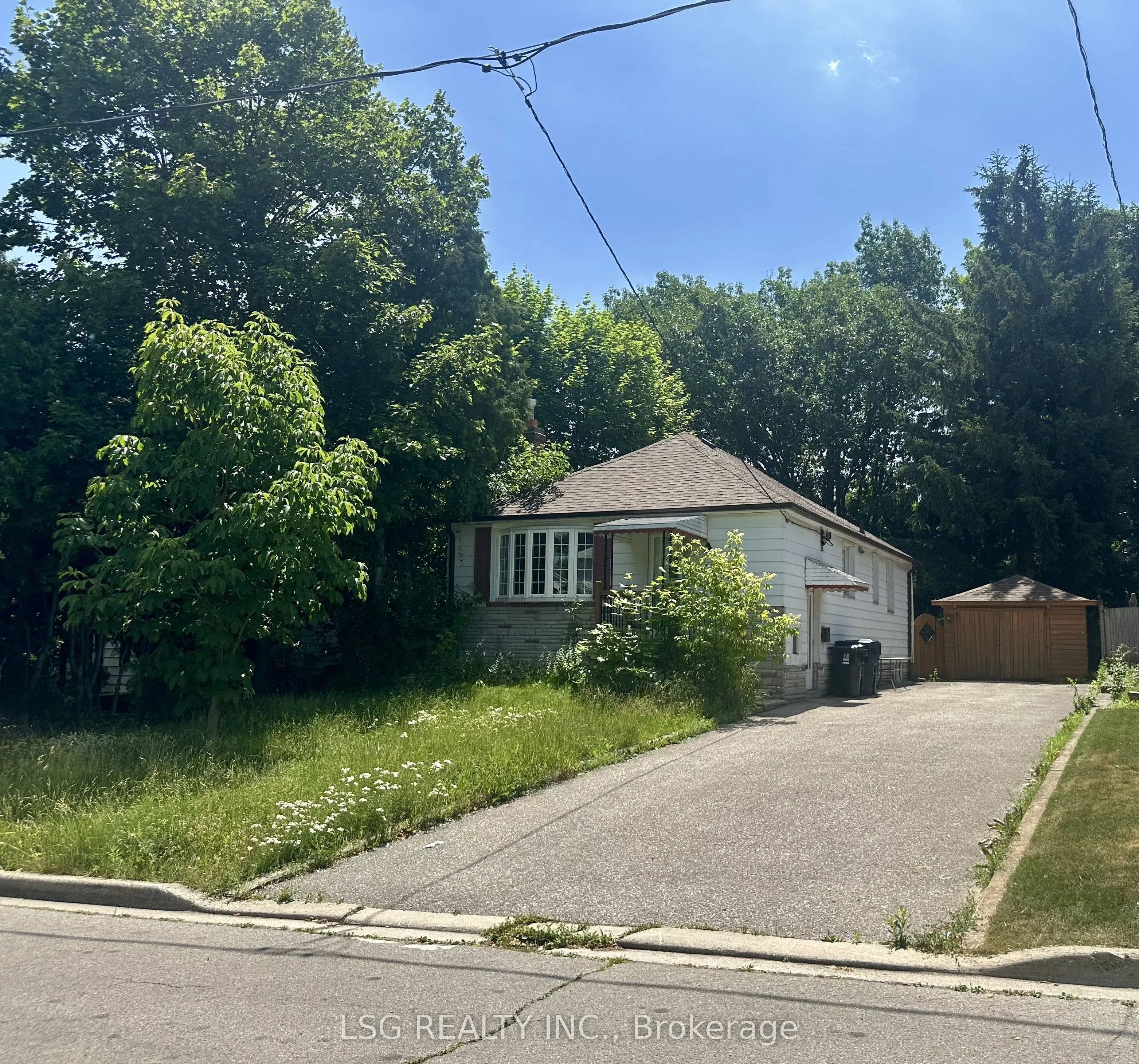 107 Elmhurst Avenue, ON M2N 1R7