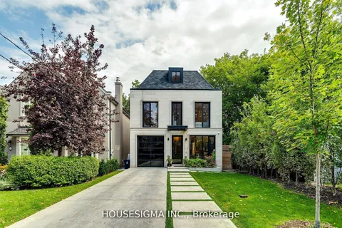 1 De Vere Gardens, ON M5M 3E4