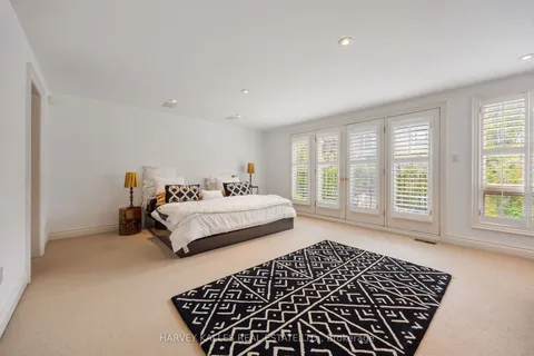 26 Forest Ridge Drive, ON M6B 1H3