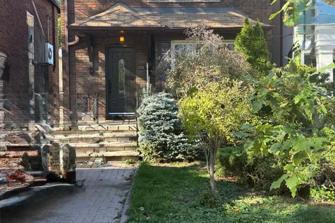 372 St Germain Avenue, ON M5M 1W5
