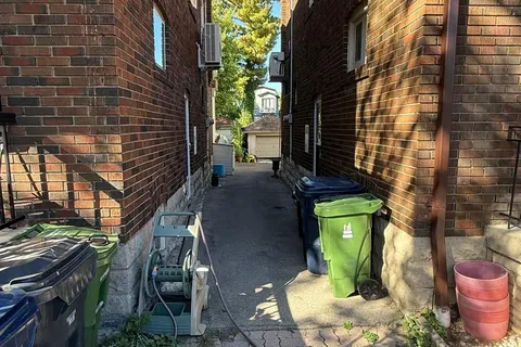 372 St Germain Avenue, ON M5M 1W5