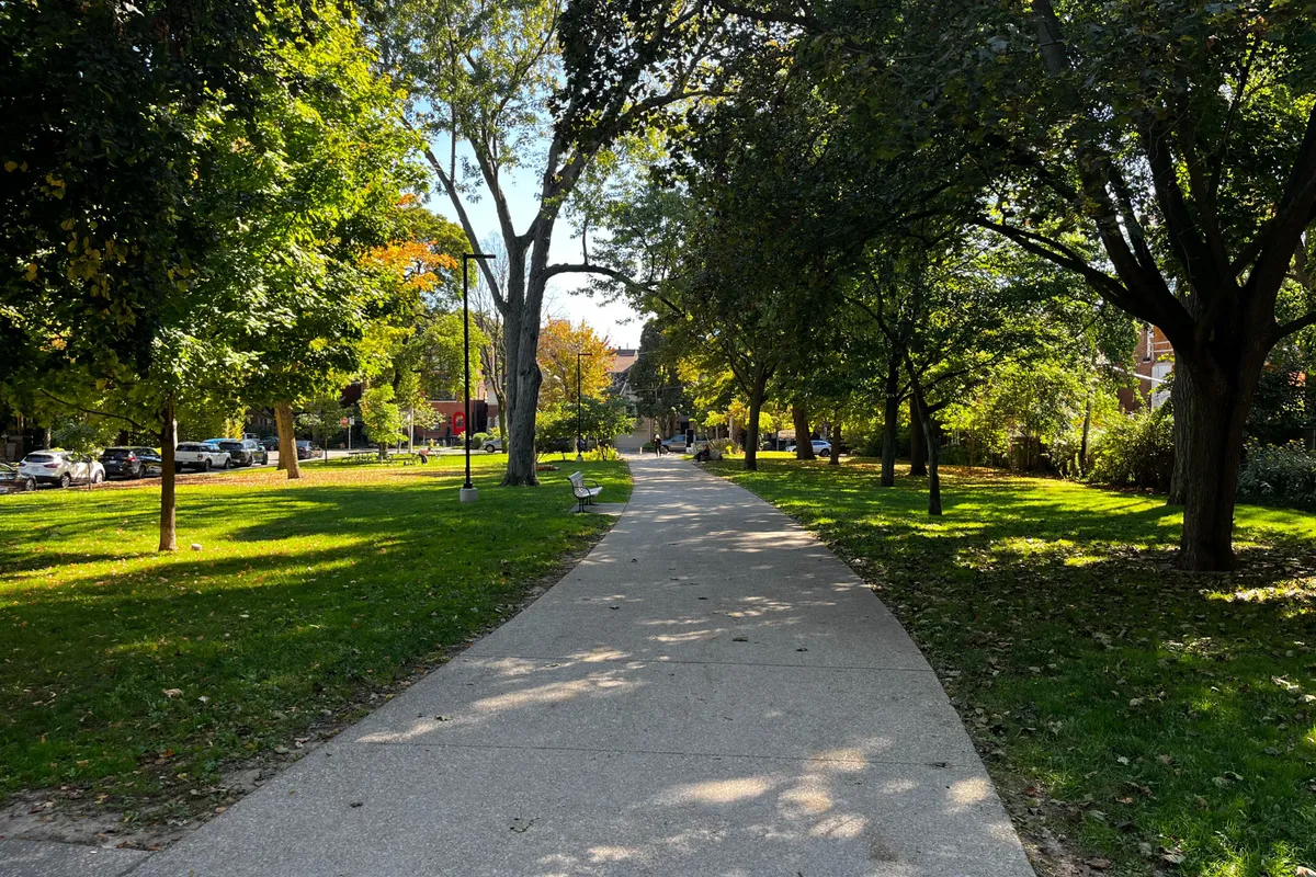 108 Shaftesbury Avenue, ON M4T 1A5