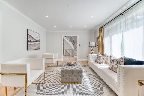 56 Magpie Crescent, ON M2L 2E5