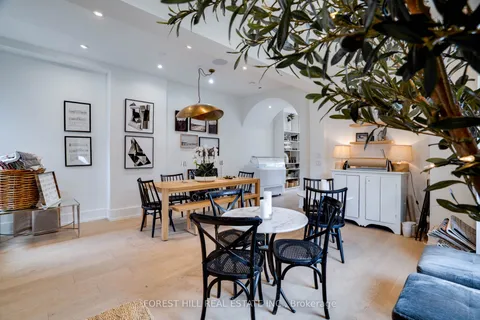 134 Tyrrel Avenue, ON M6G 2G5