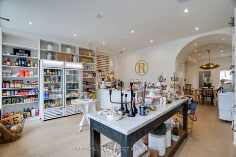 134 Tyrrel Avenue, ON M6G 2G5