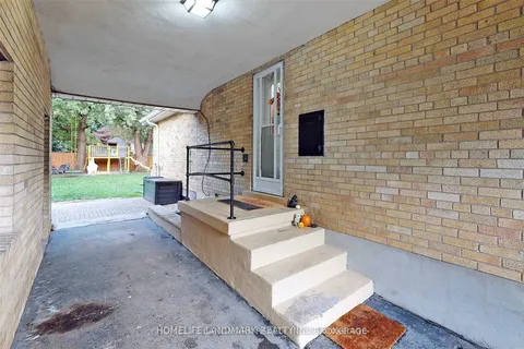 169 Highgate Avenue, ON M2N 5G9