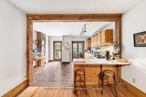 123 Gore Vale Avenue, ON M6J 2R5