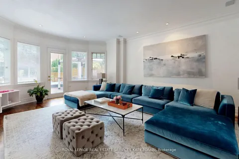 2 Gordon Road, ON M2P 1E1