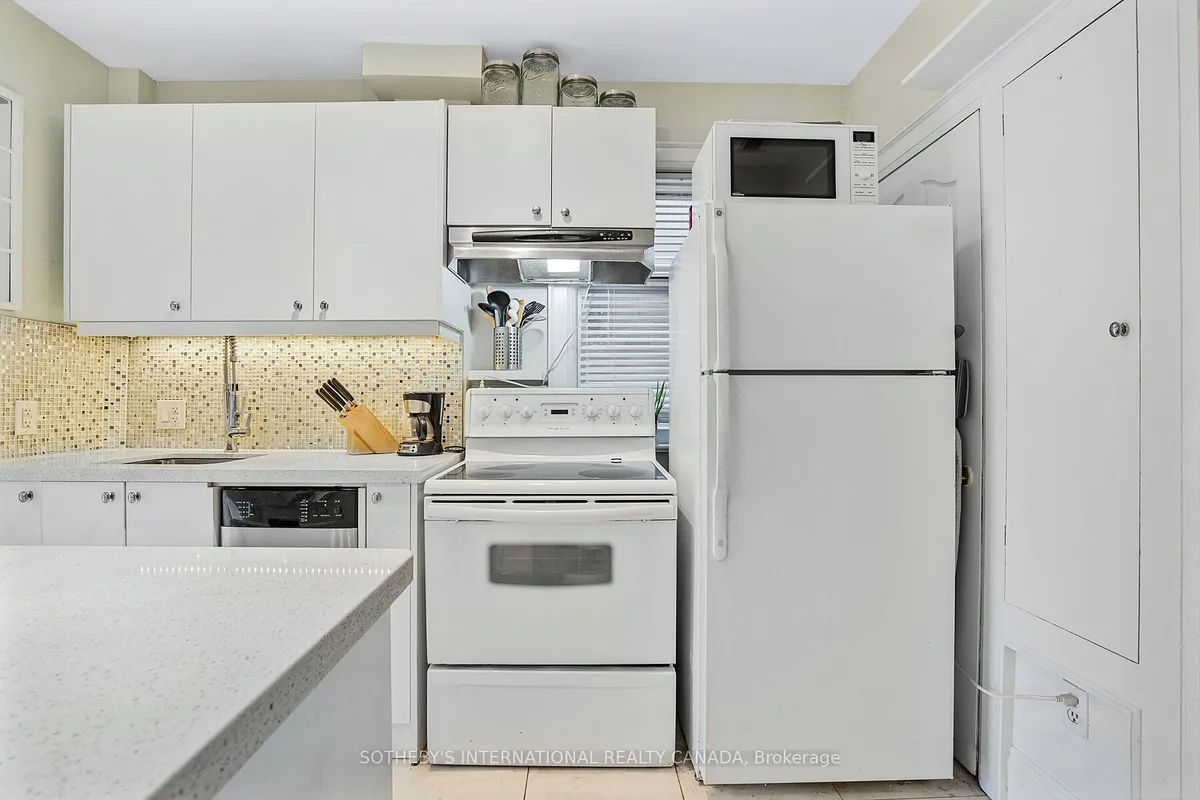 12 Belsize Drive, ON M4S 1L4