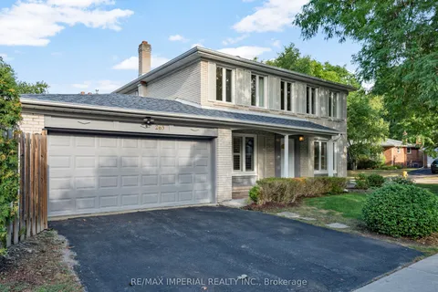 263 Upper Highland Crescent, ON M2P 1V4