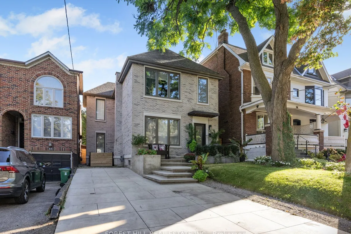 67 Duggan Avenue, ON M4V 1Y1