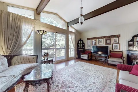 77 Margaret Avenue, ON M2J 4C4