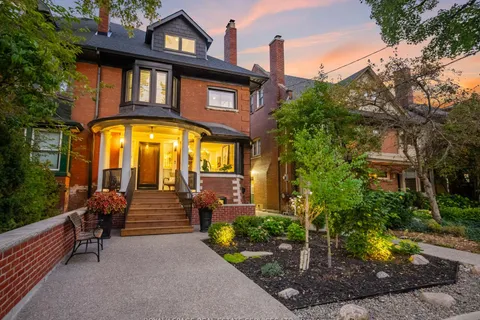 303 Rusholme Road, ON M6H 2Y9