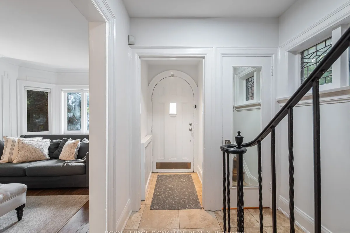 159 Chiltern Hill Road, ON M6C 3C3