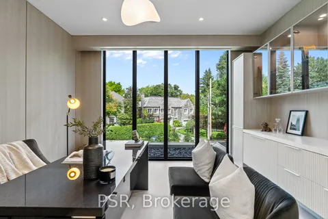 84 Old Forest Hill Road, ON M5P 2R5