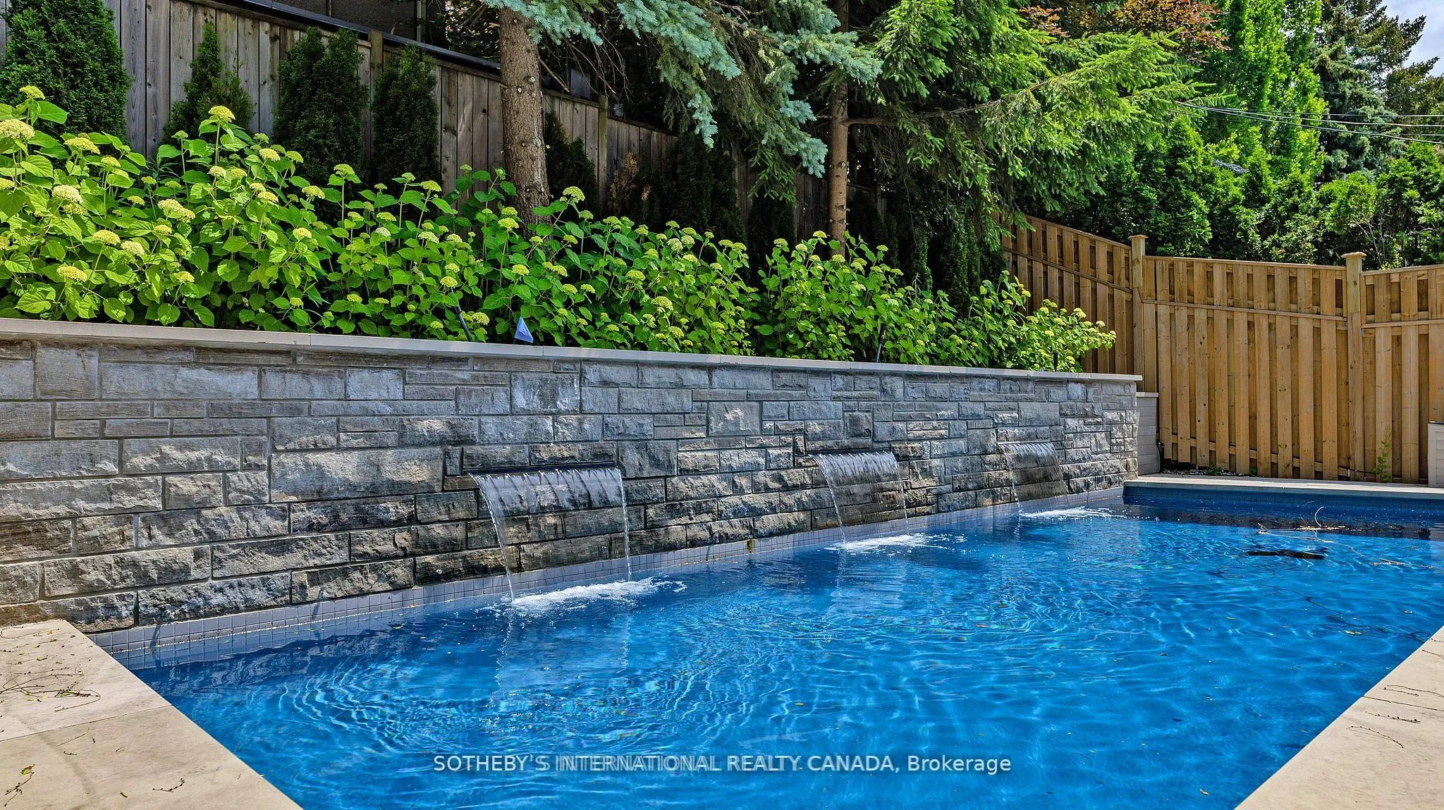 101 Dunloe Road, ON M5P 2T7