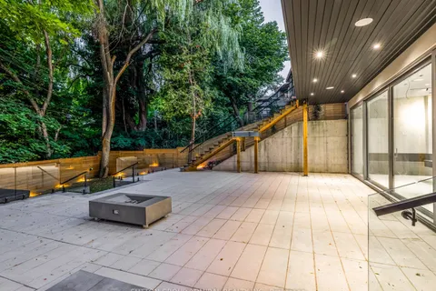 157 Old Forest Hill Road, ON M5N 2N7