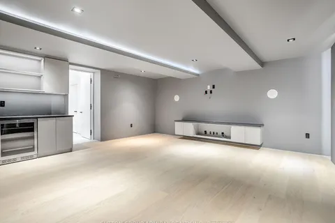 157 Old Forest Hill Road, ON M5N 2N7