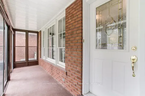 240 Dunview Avenue, ON M2N 4J2