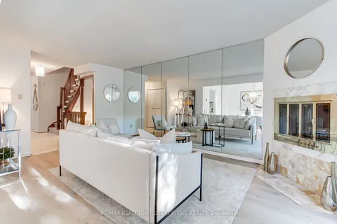 136 Stillwater Crescent, ON M2R 3S2