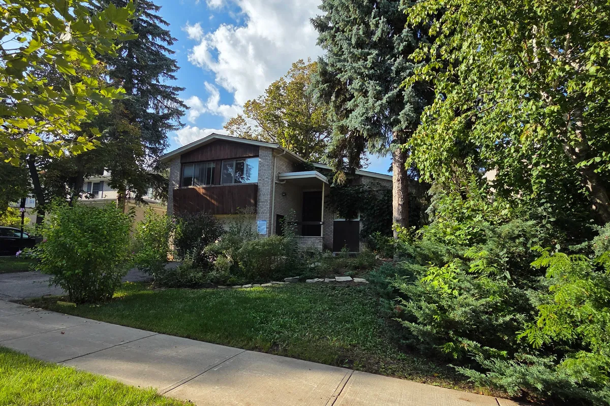 36 Danville Drive, ON M2P 1J1