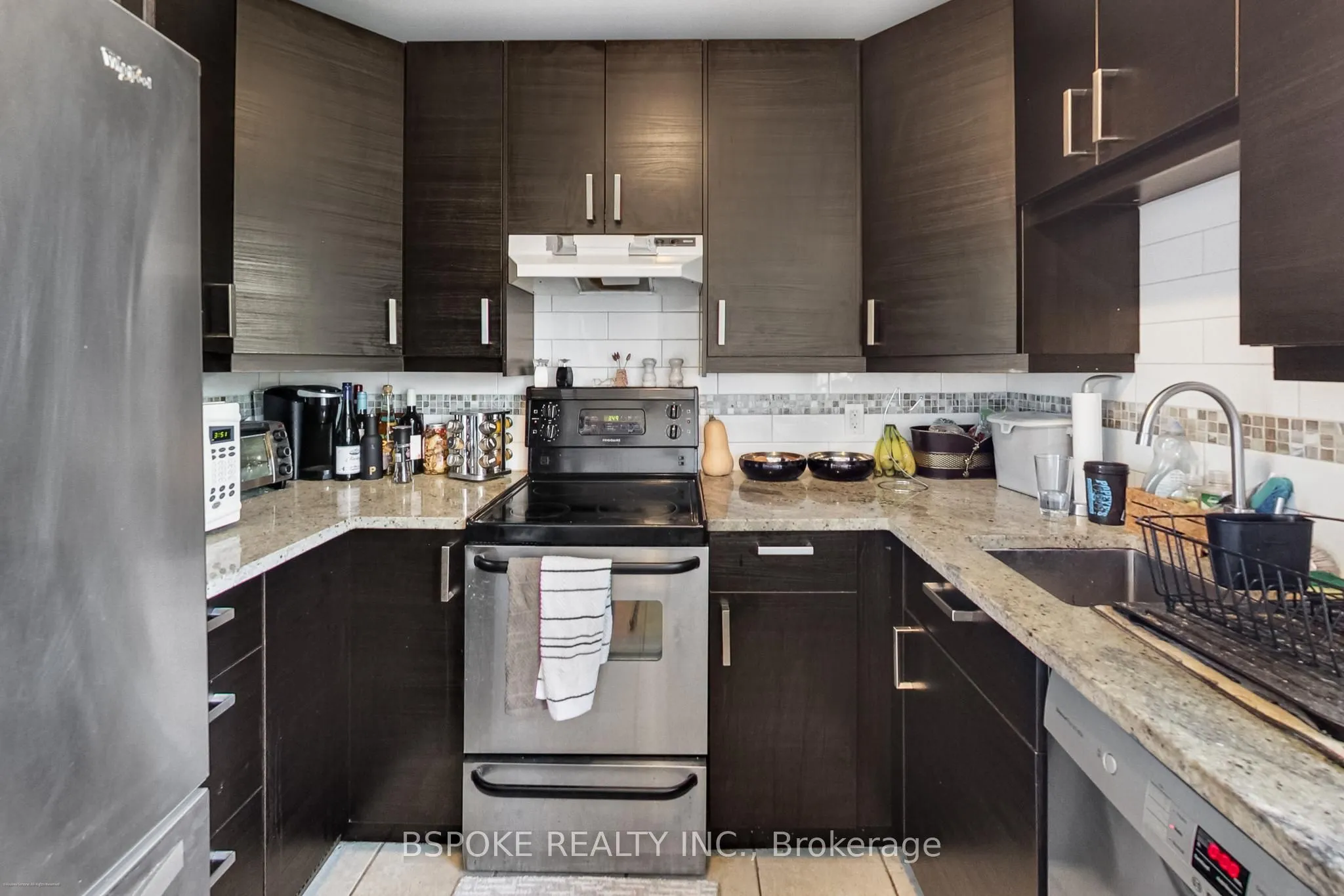 641 Ossington Avenue, ON M6G 3T6