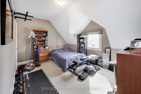 641 Ossington Avenue, ON M6G 3T6